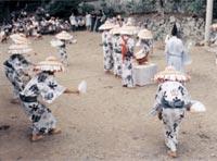 大窪の笠踊り(県指定無形民俗文化財)