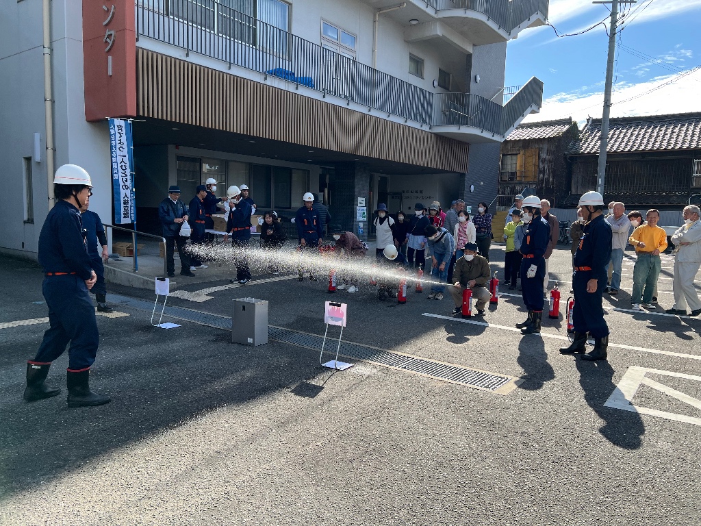 消火器