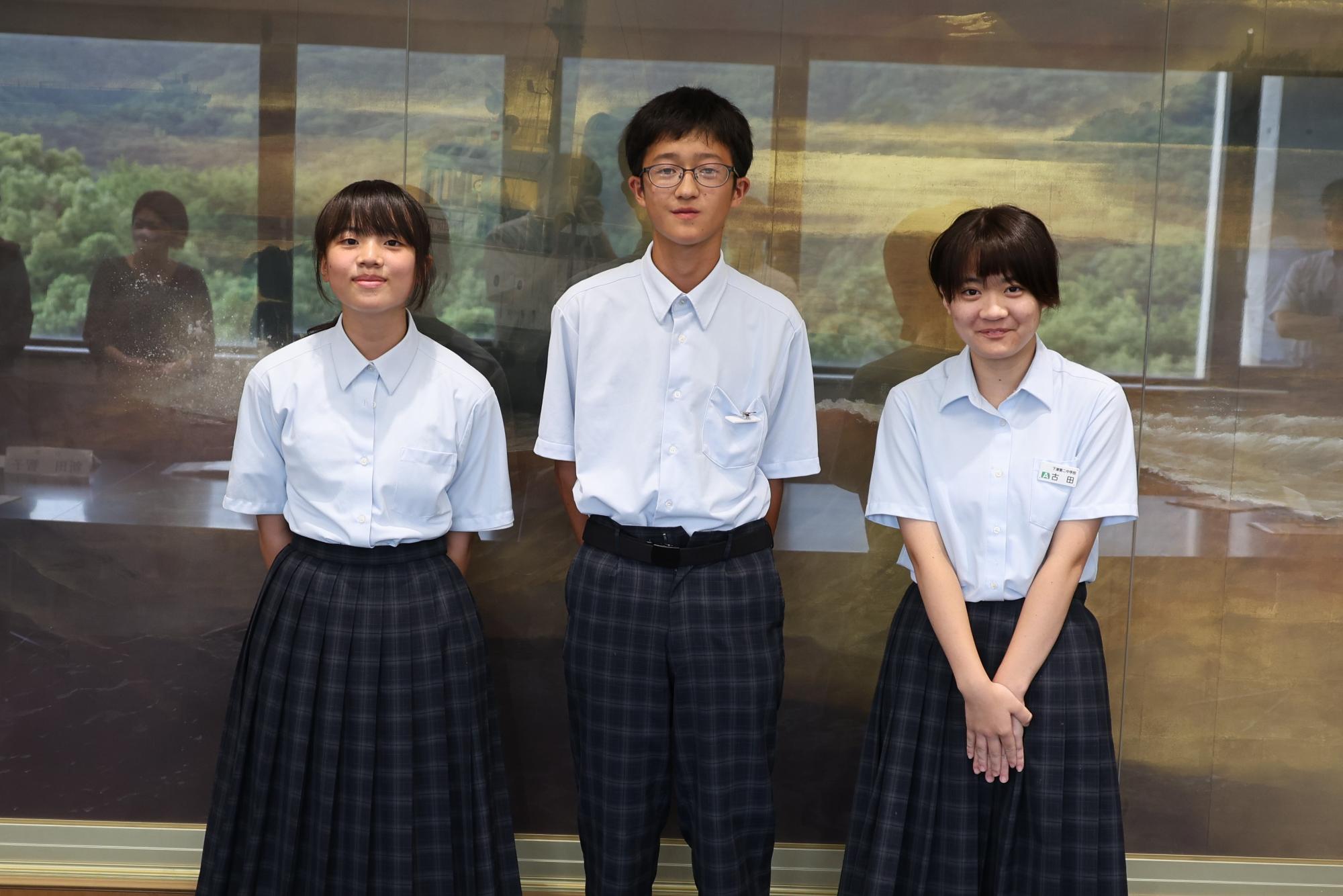 3名の平和大使