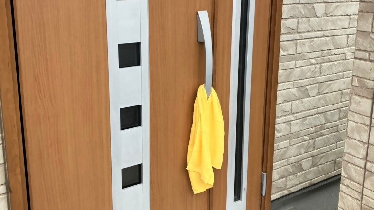 色いタオルを使用した安否確認訓練